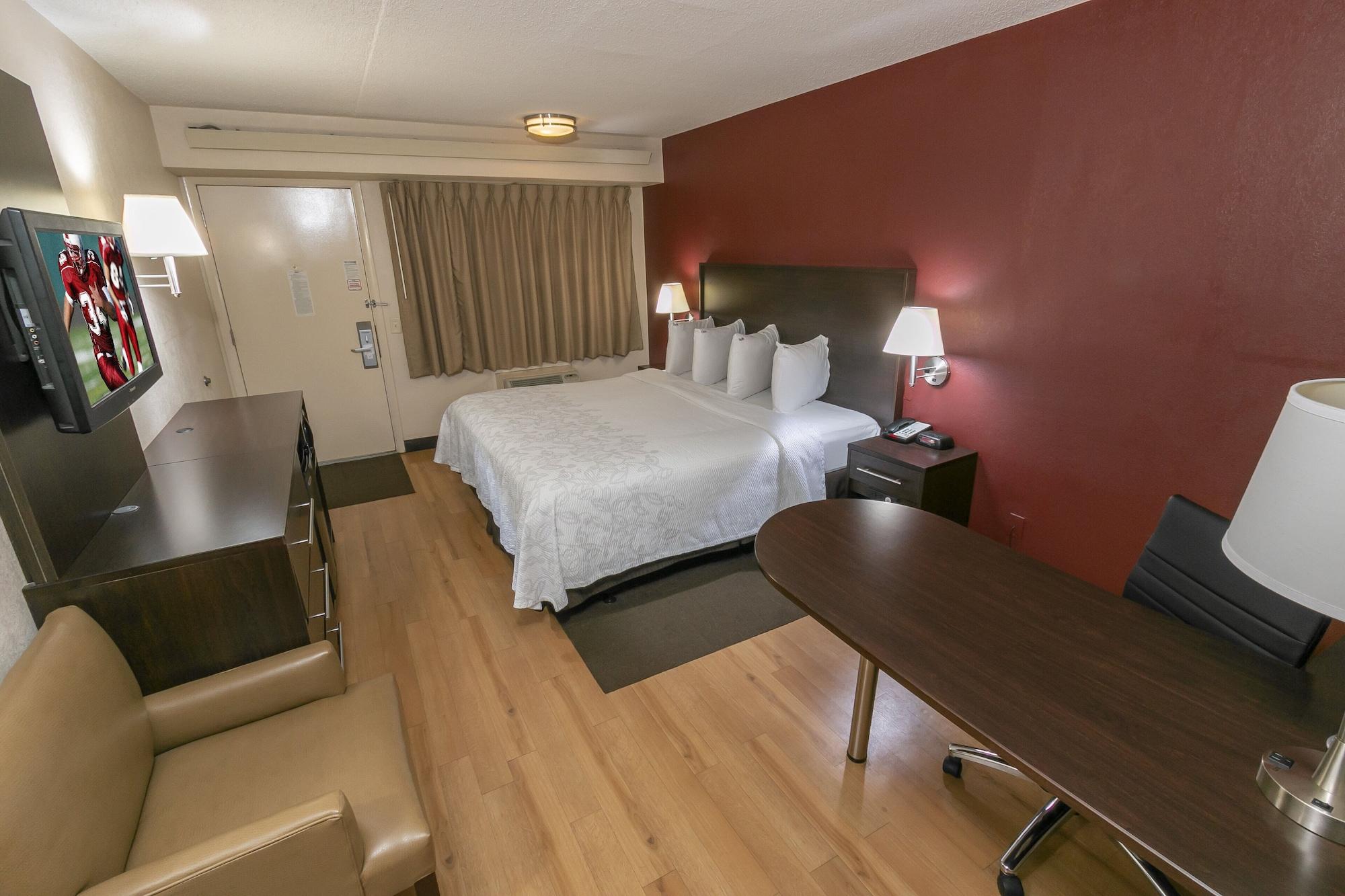 Red Roof Inn Plus+ Washington Dc - Александрия Экстерьер фото