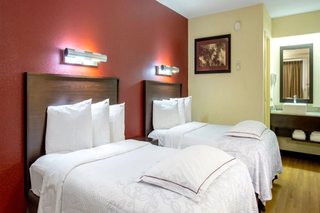 Red Roof Inn Plus+ Washington Dc - Александрия Экстерьер фото
